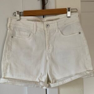 Pilcro slim boyfriend short